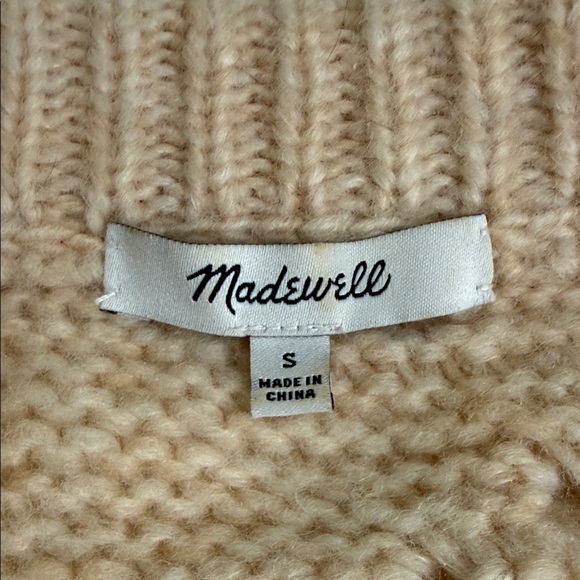 Women's Cream Cable Knit Button-Up Sweater Cardigan - Picture 2 of 9